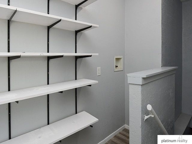 1225 E 10th Street, Fremont, NE 68025