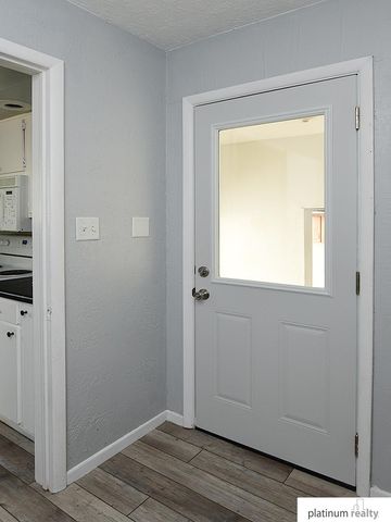 1225 E 10th Street, Fremont, NE 68025