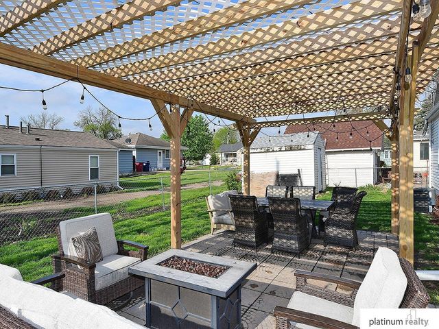 1225 E 10th Street, Fremont, NE 68025