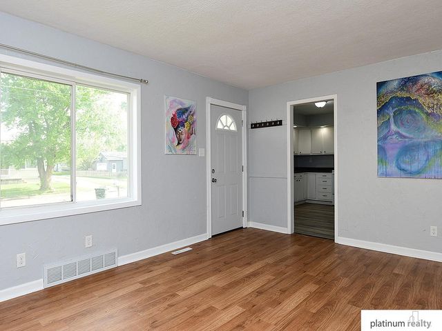 1225 E 10th Street, Fremont, NE 68025