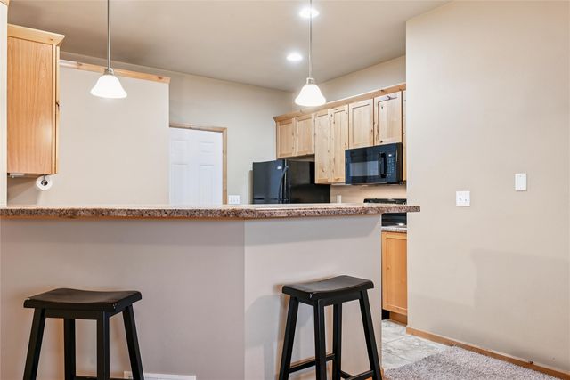 3922 Lakeview Drive SW, Cedar Rapids, IA 52404