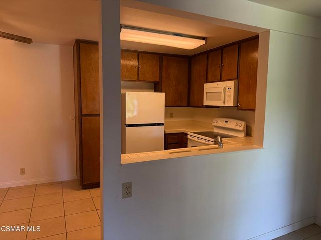 1300 Saratoga Avenue 211, Ventura, CA 93003