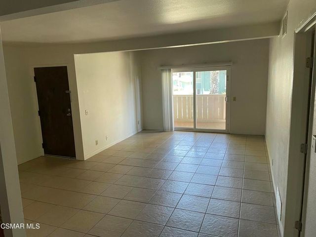 1300 Saratoga Avenue 211, Ventura, CA 93003