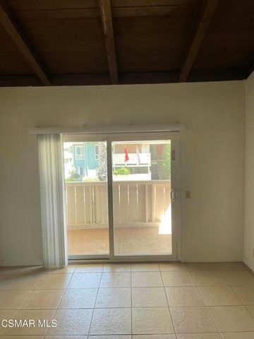 1300 Saratoga Avenue 211, Ventura, CA 93003