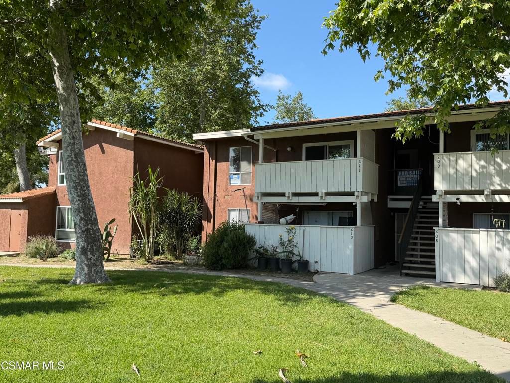 1300 Saratoga Avenue 211, Ventura, CA 93003
