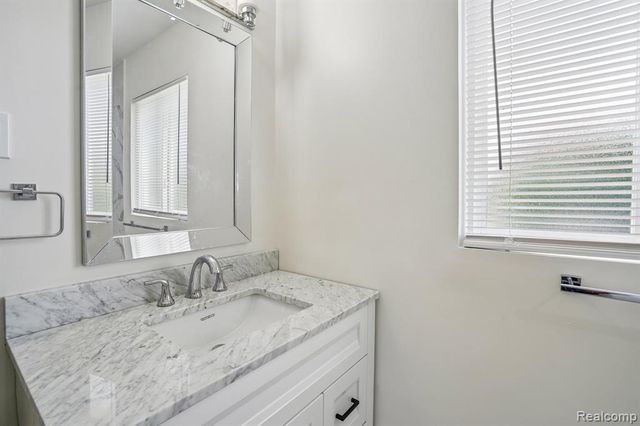 6174 Bishop Street, Detroit, MI 48224