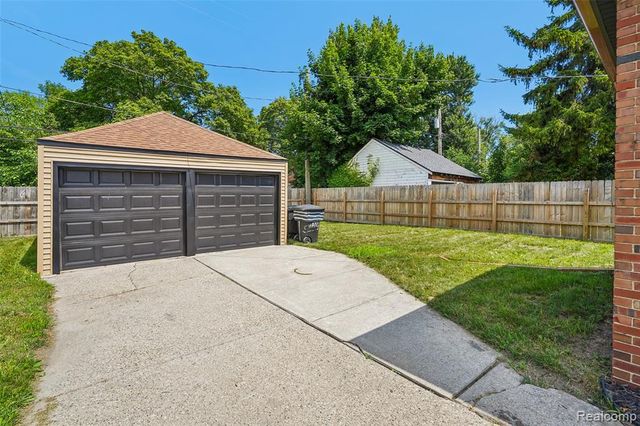 6174 Bishop Street, Detroit, MI 48224