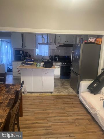 46 S MAPLE AVE, Lansdowne, PA 19050