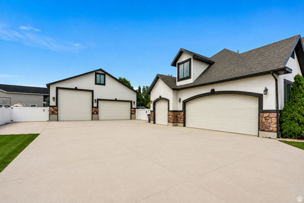 11226 S RIVER FRONT PKWY, South Jordan, UT 84095 — photo 3