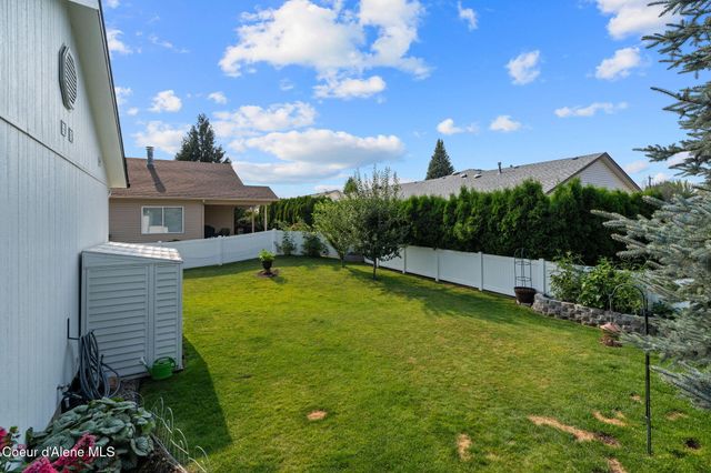 1275 W Progress DR, Hayden, ID 83835