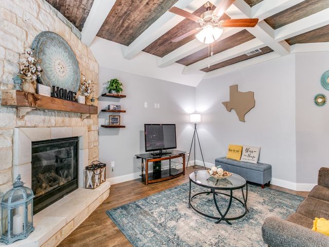 2921 Cerro Ranch Road, Aubrey, TX 76227