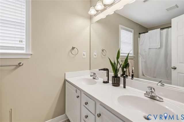 13331 Prince James Dr, Chester, VA 23832