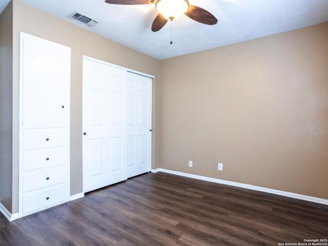 1002 MOUNT RIGA, San Antonio, TX 78213