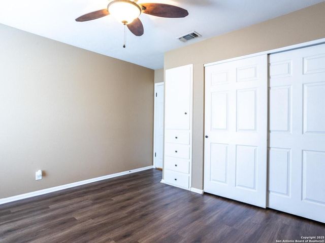 1002 MOUNT RIGA, San Antonio, TX 78213