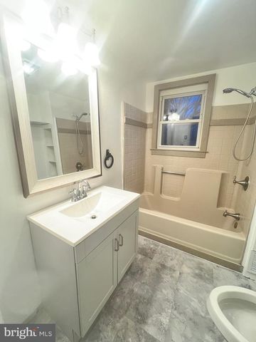 302 W MAIN ST, Millville, NJ 08332