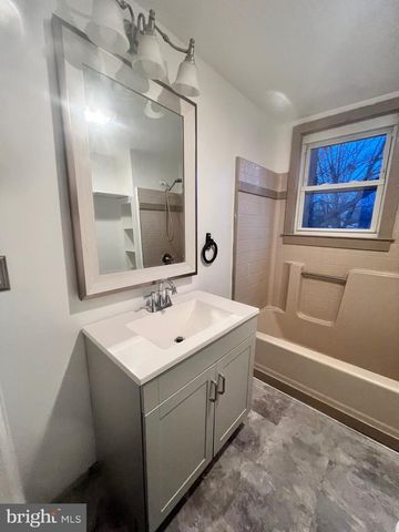 302 W MAIN ST, Millville, NJ 08332