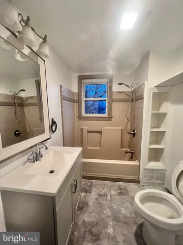 302 W MAIN ST, Millville, NJ 08332