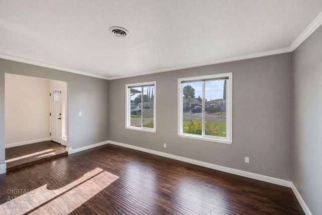 1154 Robert Dr, Yuba City, CA 95993
