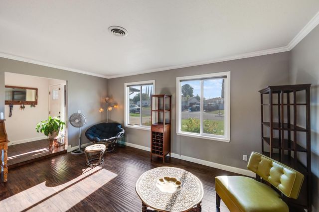 1154 Robert Dr, Yuba City, CA 95993