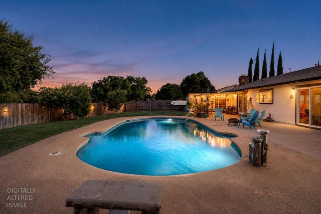 1154 Robert Dr, Yuba City, CA 95993
