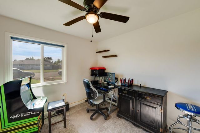 1154 Robert Dr, Yuba City, CA 95993