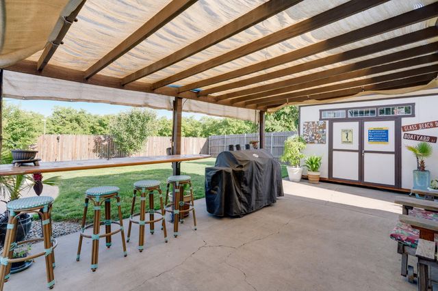1154 Robert Dr, Yuba City, CA 95993
