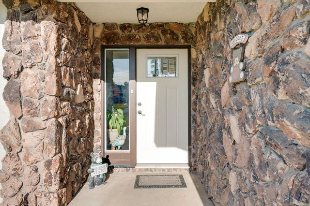 1154 Robert Dr, Yuba City, CA 95993