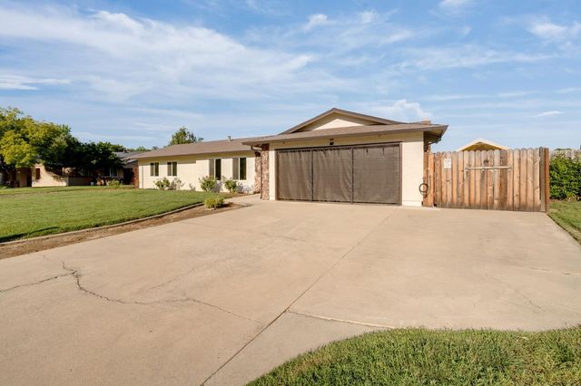 1154 Robert Dr, Yuba City, CA 95993