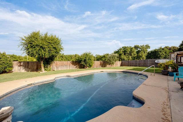 1154 Robert Dr, Yuba City, CA 95993