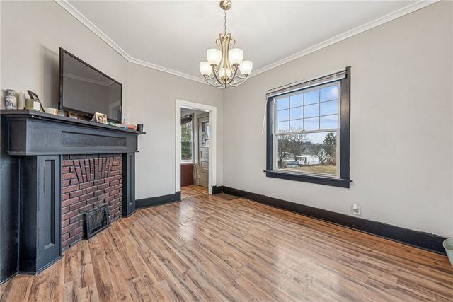 200 LIBERTY AVE, Washington Twp, PA 15012