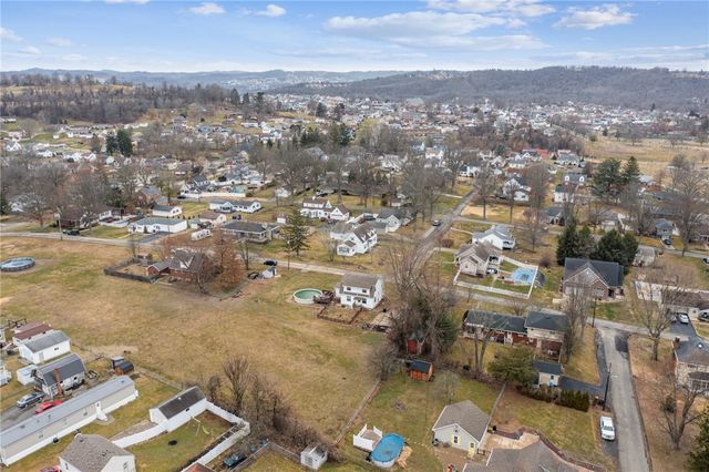 200 LIBERTY AVE, Washington Twp, PA 15012