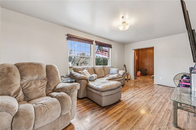 200 LIBERTY AVE, Washington Twp, PA 15012