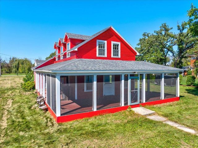 5114 Reynolds Avenue, Waunakee, WI 53597