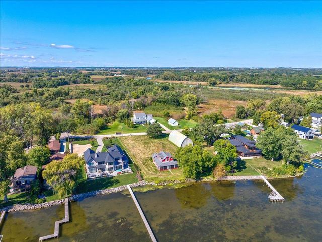 5114 Reynolds Avenue, Waunakee, WI 53597