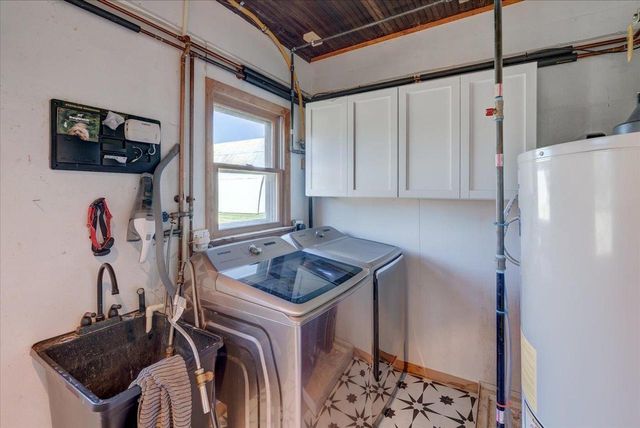 5114 Reynolds Avenue, Waunakee, WI 53597