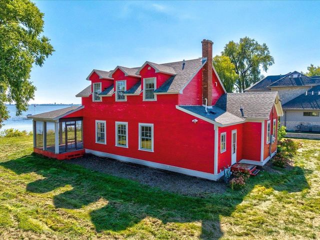 5114 Reynolds Avenue, Waunakee, WI 53597