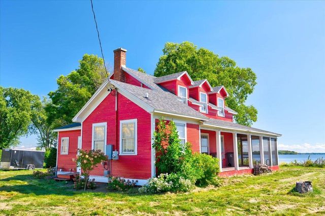 5114 Reynolds Avenue, Waunakee, WI 53597