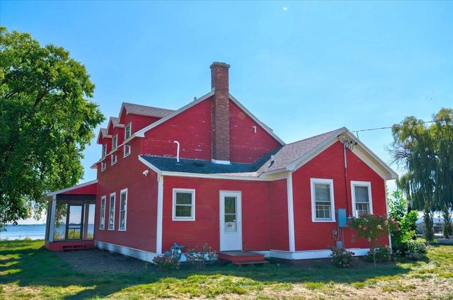 5114 Reynolds Avenue, Waunakee, WI 53597