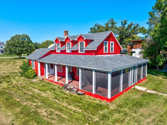 5114 Reynolds Avenue, Waunakee, WI 53597