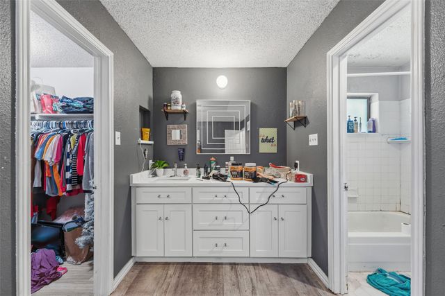 106 E Schreiber Street, Garland, TX 75040