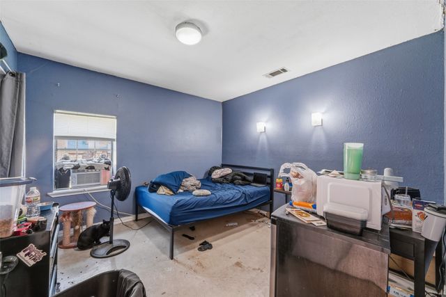 106 E Schreiber Street, Garland, TX 75040