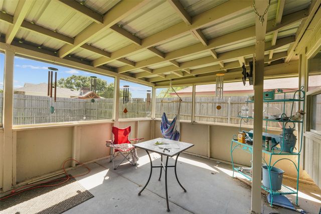 106 E Schreiber Street, Garland, TX 75040