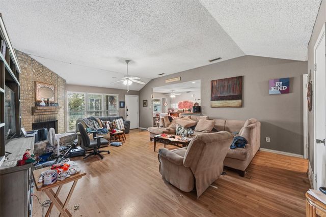 106 E Schreiber Street, Garland, TX 75040