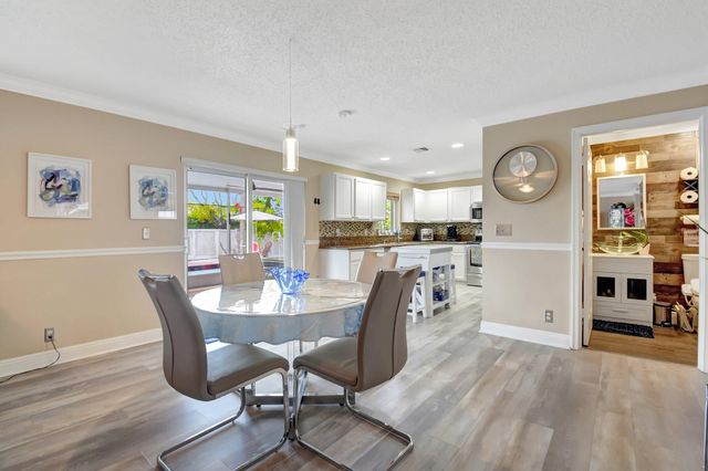 6755 Rainwood Cove Lane, Lake Worth, FL 33463