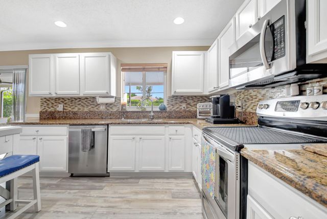 6755 Rainwood Cove Lane, Lake Worth, FL 33463