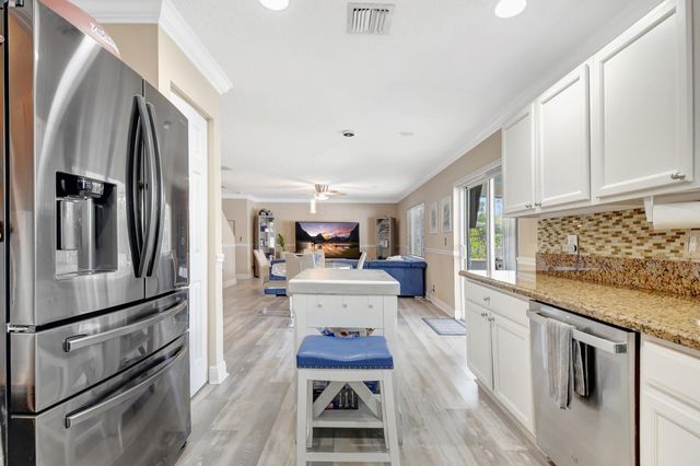 6755 Rainwood Cove Lane, Lake Worth, FL 33463