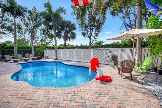 6755 Rainwood Cove Lane, Lake Worth, FL 33463