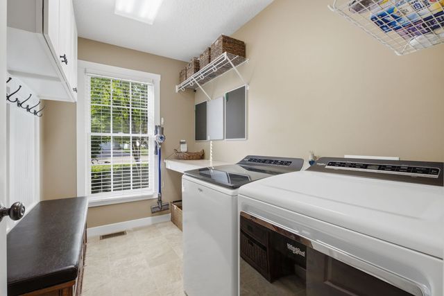5679 Appleton Road, Bettendorf, IA 52722