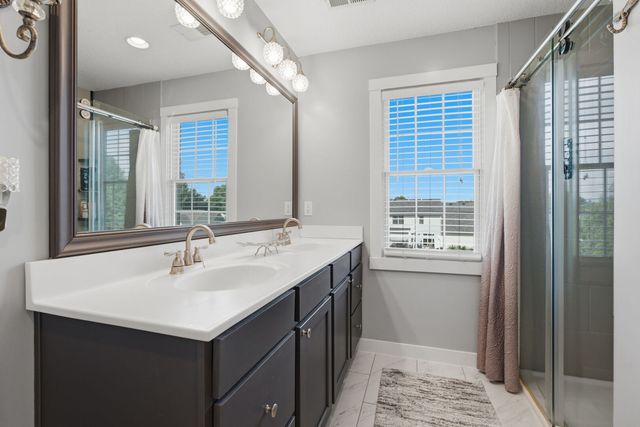5679 Appleton Road, Bettendorf, IA 52722