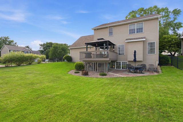 5679 Appleton Road, Bettendorf, IA 52722